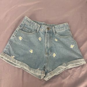 Shein embroidered denim cuffed jean shorts size 2 (XS)